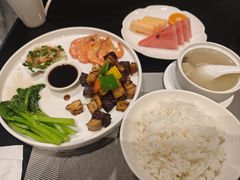 -航空港万怡酒店·万荟轩餐厅(航空港区远航路店)