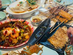-嗨辣小聚·盘锦河蟹·海鲜烧烤龙虾(盘锦十年好店)