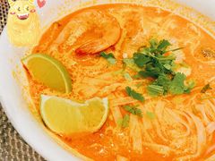 冬阴功汤配河粉-PHO東田越南粉(苏州中心店)