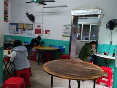 -灵山卢梅燕粉店