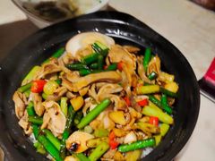 老干妈肚丝煲仔饭-秀水人家