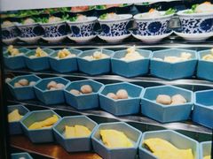 -新艺自助美食城(中山路店)