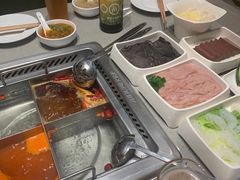 -海底捞火锅鲜切牛肉主题店(长寿路店)