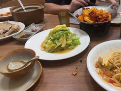 -贯贯吉·清真餐厅(浙江中路店)