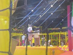 -蹦蹦跳跳(新奥购物中心店)