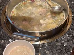 -一席地·本地鸡窝·杭帮鸡火锅(萧山银隆百货店)