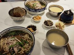 -镇南锅盖面馆(解放路店)