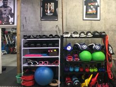 -成杰格斗·拳击·柔术·防身术(建设路店)
