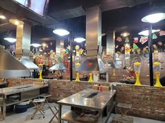 -马路牙子烧烤音乐酒馆(望京店)