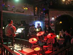 -南京天堂隔壁酒吧