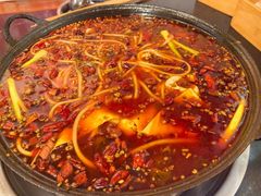 -鸿顺老铁锅美蛙鱼府(解放碑店)