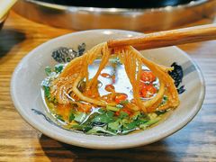 千丝牛肚-周幺妹重庆老火锅(银泰城总店)