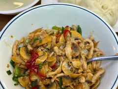 -李与白包子铺(桐梓林店)