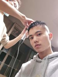 -苑苑发型设计