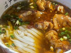 -矮子粉店1985·长沙米粉(湘春路店)