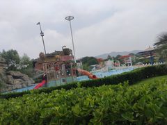 -汤山欢乐水世界