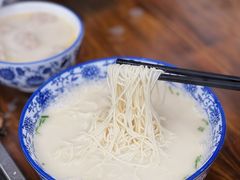 -雪琴面馆富安特色鱼汤面(城中花园店)