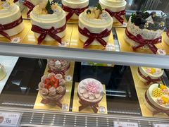-花花卷卷·鲜食蛋糕(静安久光百货店)