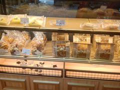 面包甜点陈列柜-蓝小轩蛋糕·面包(趣春店)