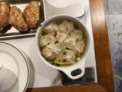 春家小馄饨-春家·非遗手工小吃(徐汇万科广场店)