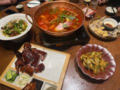 -老滇山寨•云南特色菜•地方菜•民族风情歌舞表演(金碧店)