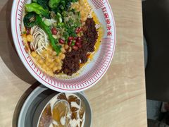 -遇见小面(站西路店)