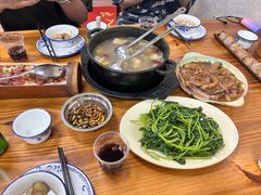 -盛得农家美食·无花果浸鸡·古法烧鸡·竹筒饭(白水寨森林海店)