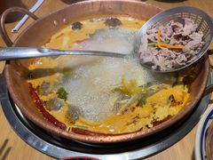 -洱火云南酸菜牛肉火锅(石景山当代商城店)