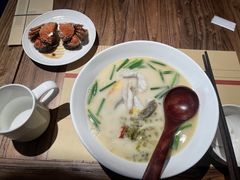 -荣家黄鱼面(南京西路店)