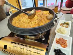 -豚妈妈汤饭·部队锅(南京东路店)