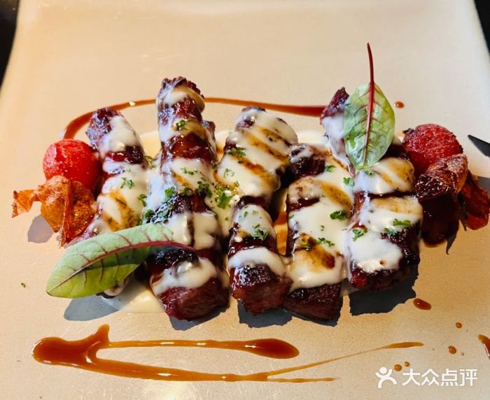 ELROJO红·西班牙餐厅(中骏世界城店)芝士焗红酒慢炖牛肋排图片