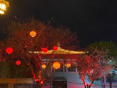 -西安大雁塔科技大学地铁站亚朵酒店