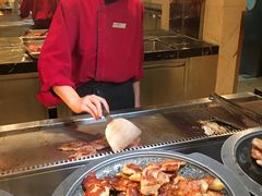-广州万富希尔顿酒店·感趣自助餐厅·金秋蟹宴生蚝海鲜刺身烧烤