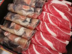 乌鸡卷拼肥牛卷-润园四季椰子鸡火锅(南山海岸城店)