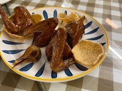 -新大咀港式茶餐厅(宝山万达店)