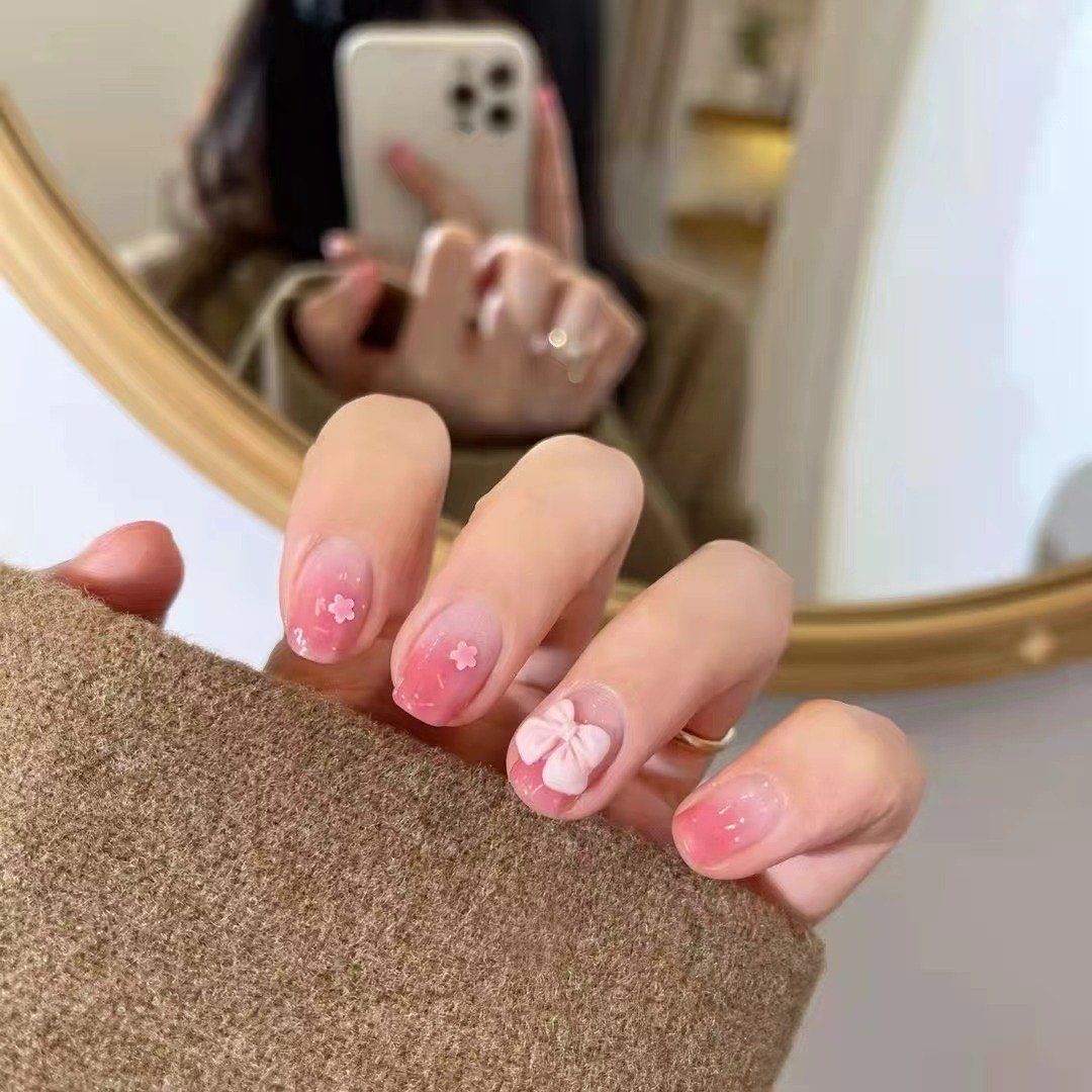 每一次都做出来喜欢的美甲#气质裸粉色系美甲 #粉色少女心美甲 #蜜桃