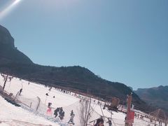 -济南卧虎山滑雪场