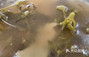 Fake Coriander Stewed Pork Trotter