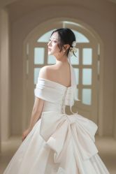 -洋洋婚纱品牌集合店