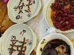 -储奇门鳝鱼火锅(总店)