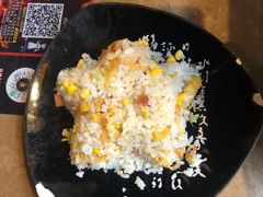 火腿蛋炒饭-何师烧烤Pro ·江湖川菜·小龙虾·精酿(太古里旗舰店)