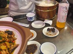 -富正毅三下锅·湘西韵味(天门山索道店)