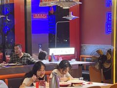 -鑫郭氏·南昌20年大排档(绳金塔店)