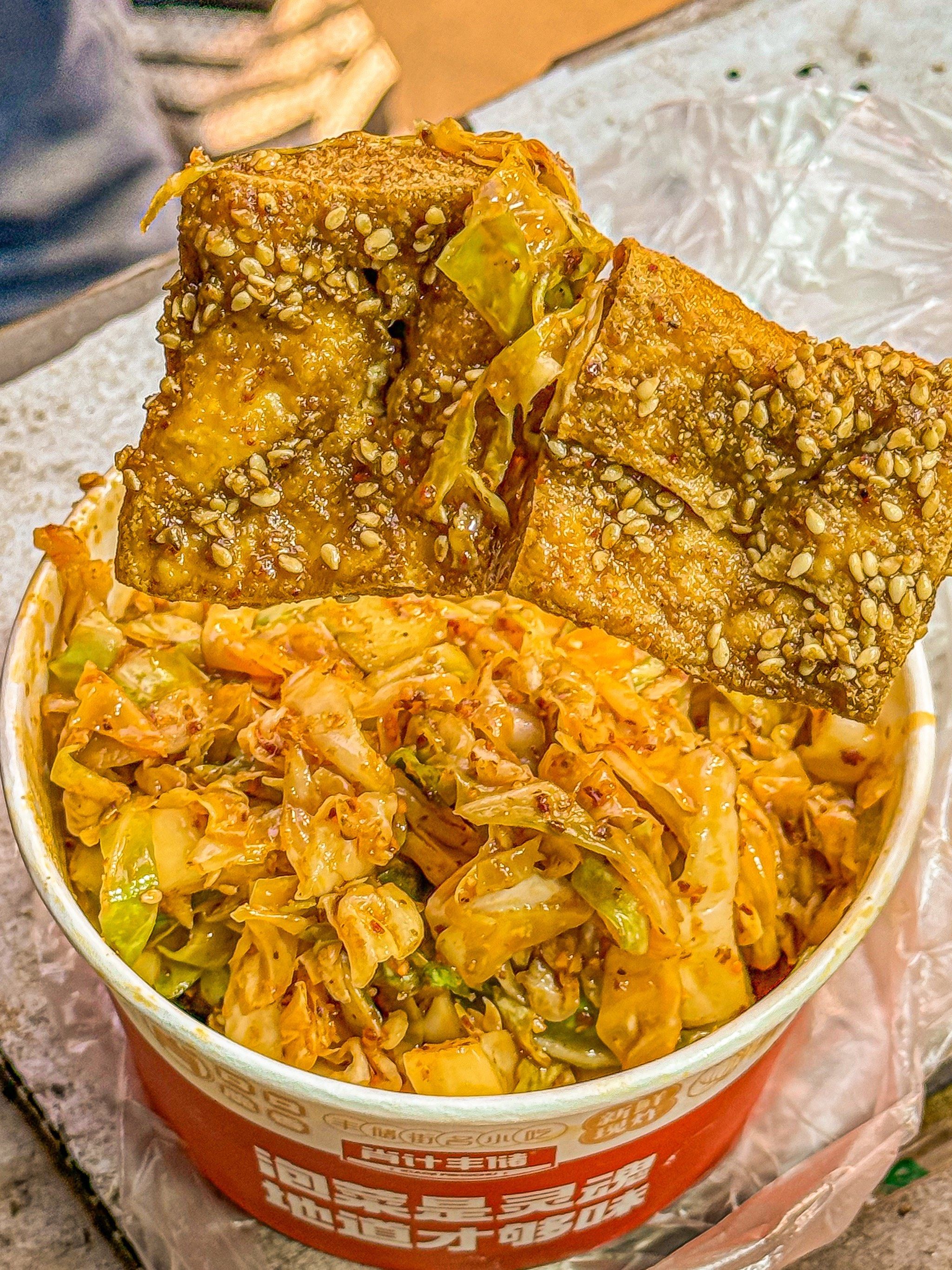 徐州这家臭豆腐不枉我排队这么久!不负众望!