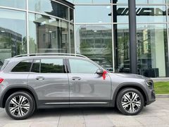 -上海星瀚奔驰4S店(红柳路店)