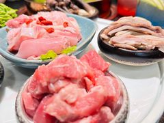 -得意咚瓜·顺德鱼生·冬瓜火锅(深圳首店)