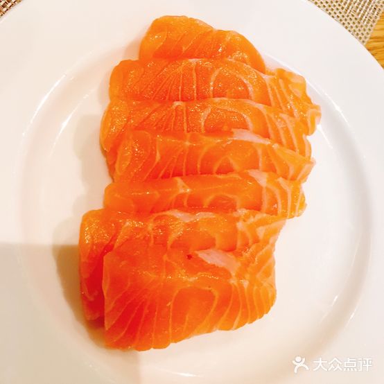 华邑酒店·鲜艳全日自助餐厅