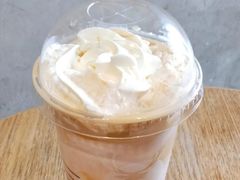 九州草莓丝绒拿铁-瑞幸咖啡(孝感万达广场店)