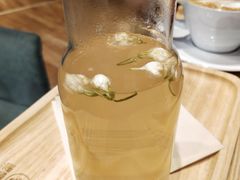 -ZING COFFEE 镜咖啡