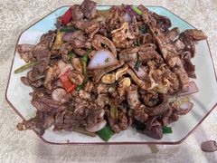 -标记美食新鲜猪杂(兴南大道店)